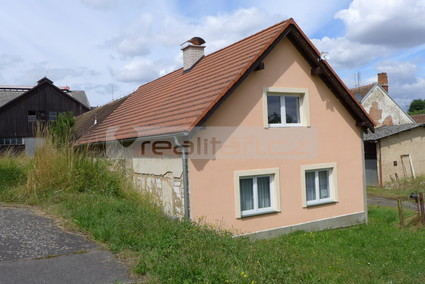 Prodej rodinného domu s výrobními a skladovacími prostory v obci Honezovice, Plzeň-jih  - Fotka 1
